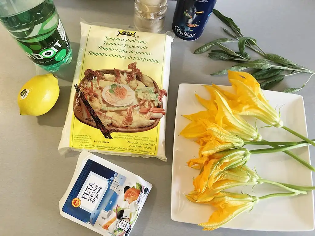 Gefrituurde courgettebloemen ingrediënten