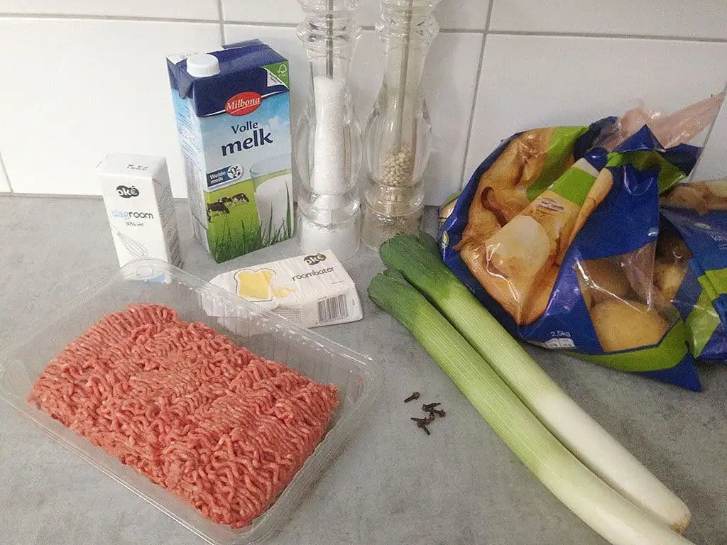 Ouderwetse gehakt en prei stoof ingrediënten
