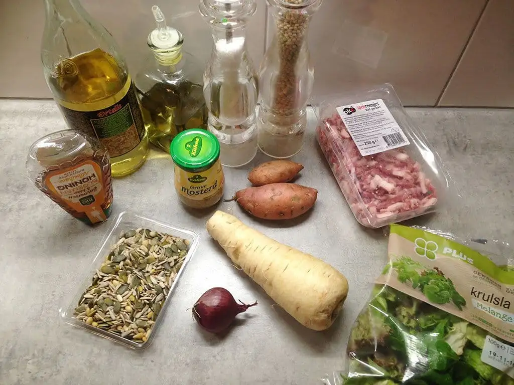 Herfstsalade met warme grove mosterddressing ingrediënten