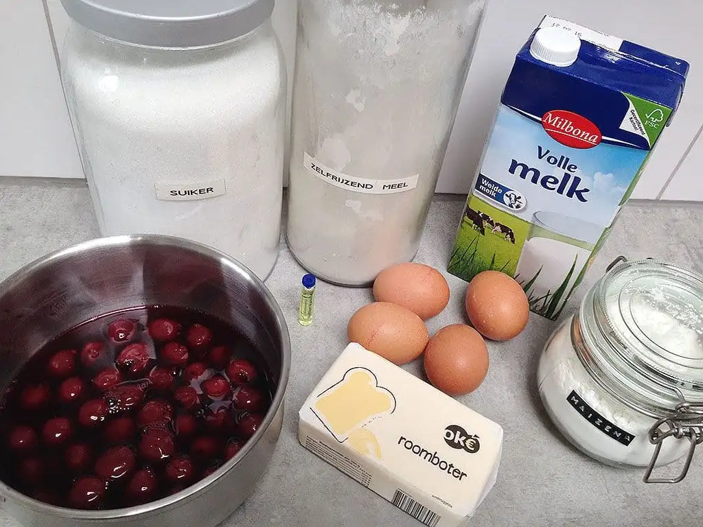 Wafels met warme kersen ingrediënten