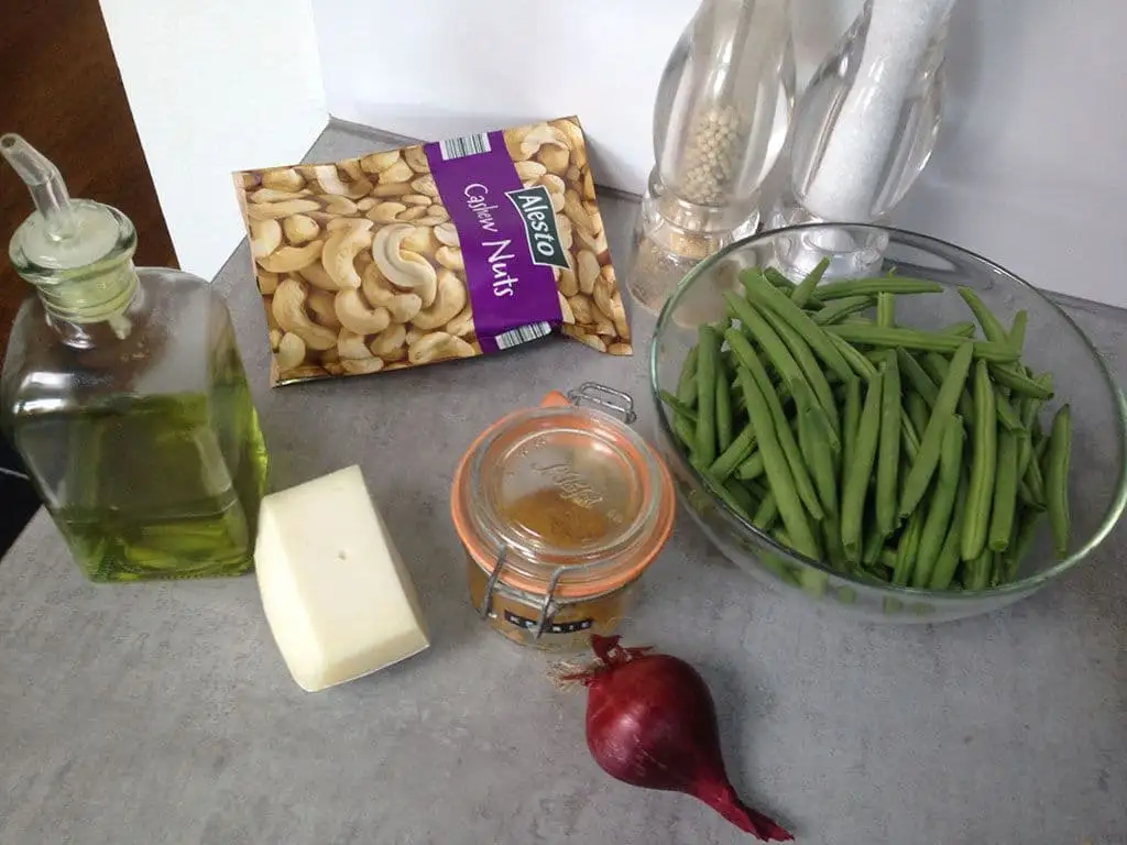 Gewokte sperziebonen met kerrie en cashewnoten ingrediënten