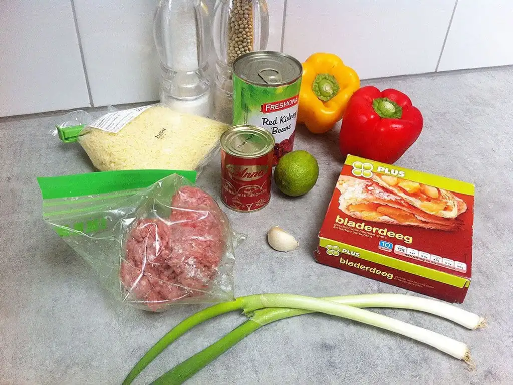 Hartvormige bladerdeeg pakketjes ingrediënten
