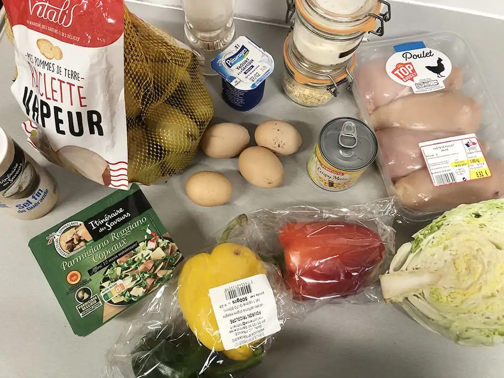 Maaltijdsalade met kip en yoghurt dressing ingrediënten