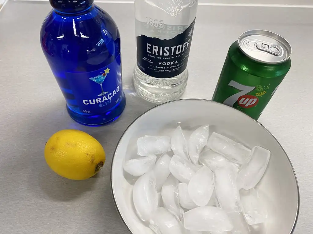 Blue lagoon ingrediënten