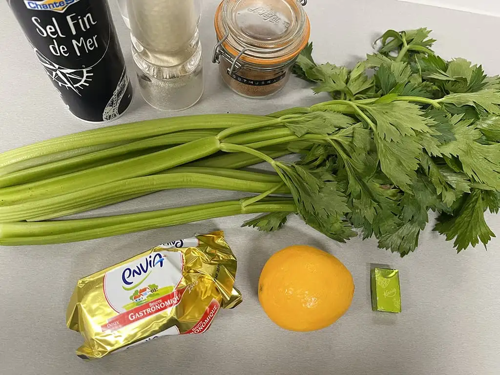 Gestoofde bleekselderij ingrediënten