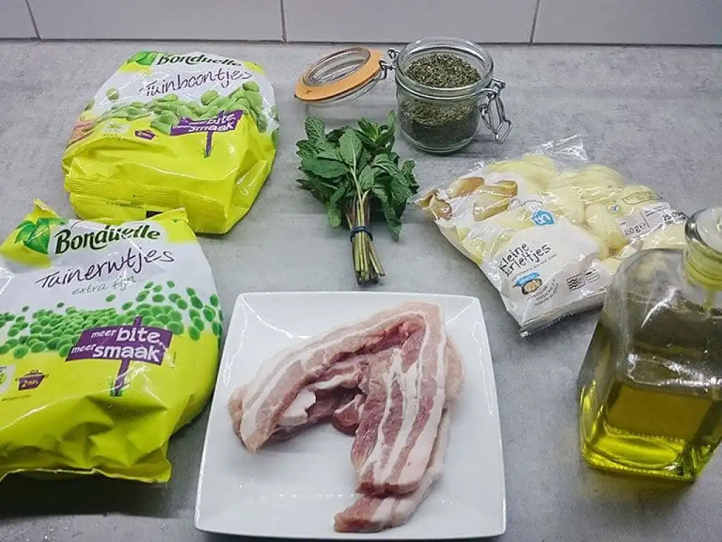 Gebakken buikspek met aardappel- tuinbonensalade ingrediënten