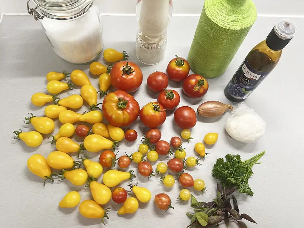 Tomatensalade met mozzarella ingrediënten