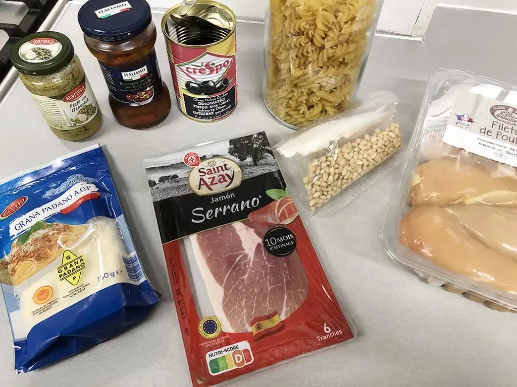 Pasta met kip en zongedroogde tomaten ingrediënten