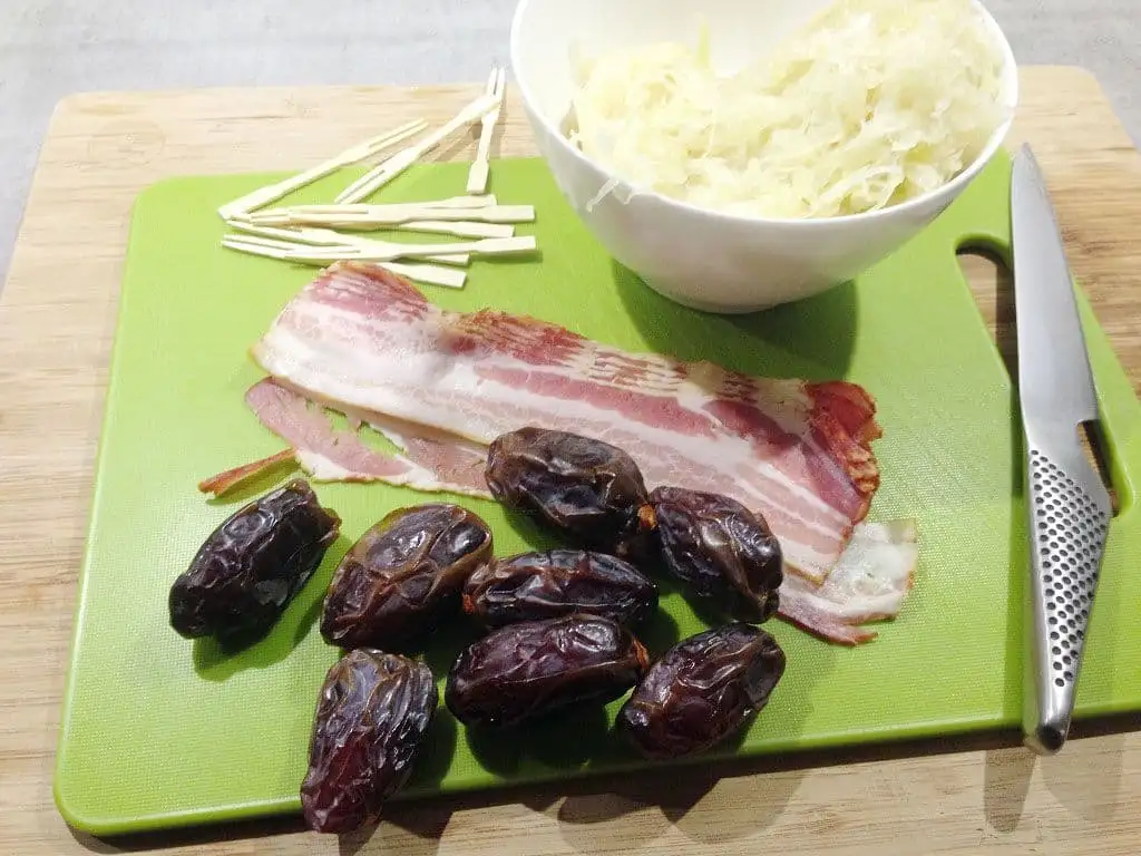 Dadels met zuurkool en spek ingrediënten