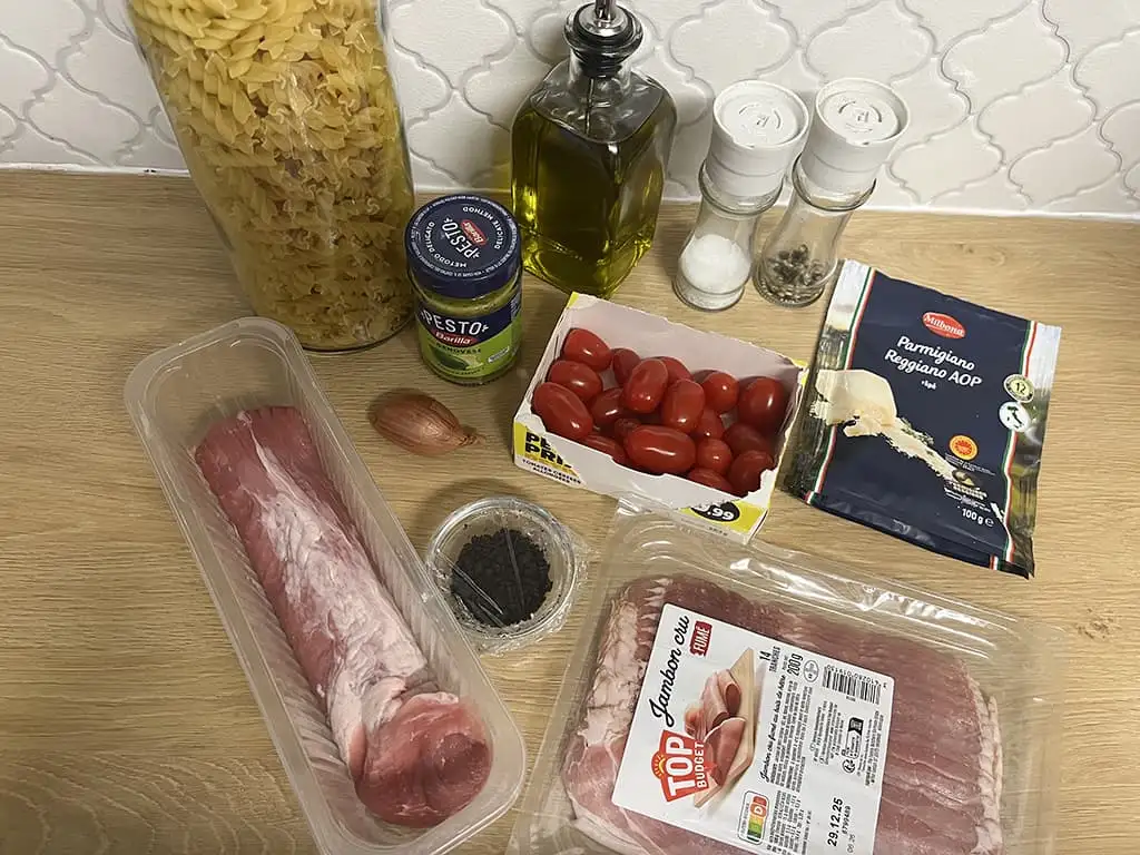 Gevulde varkenshaas met pasta pesto ingrediënten