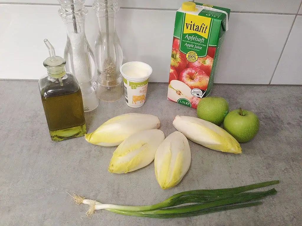 Knapperige witlofsalade ingrediënten