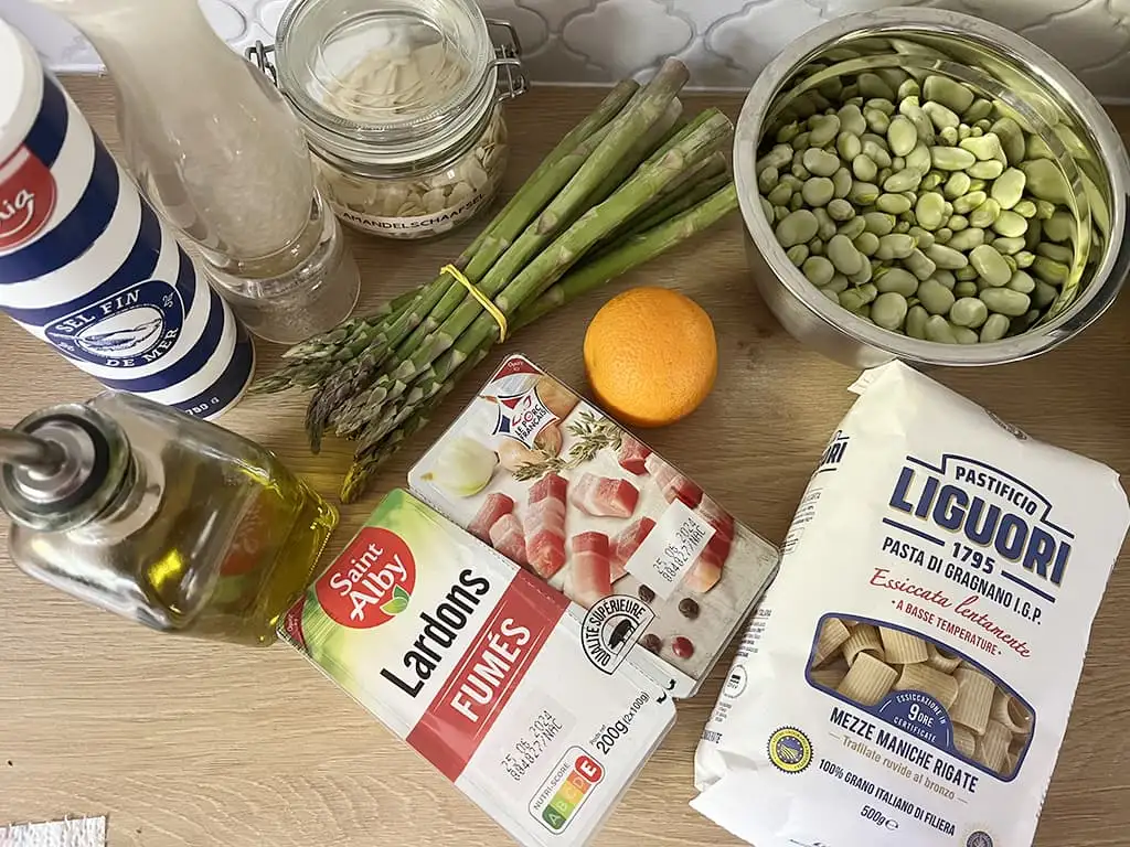 Pasta met tuinbonen en spekjes ingrediënten