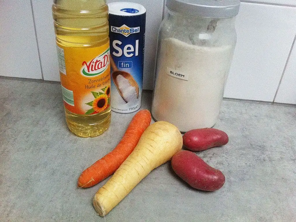 Gebakken groentechips ingrediënten