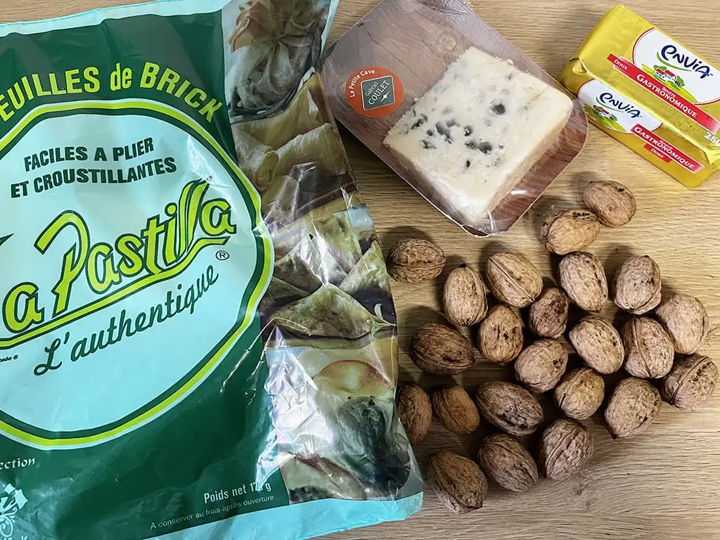 Filodeeg bonbons met kaas en walnoten ingrediënten