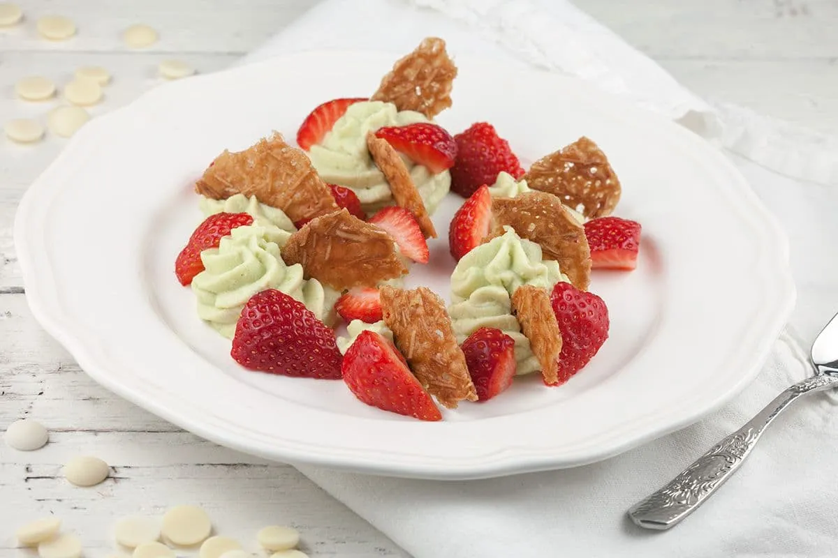 Witte chocolade avocado mousse