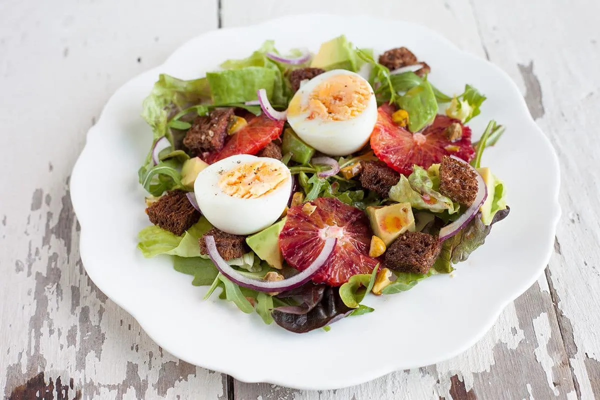 Avocadosalade met bloedsinaasappel