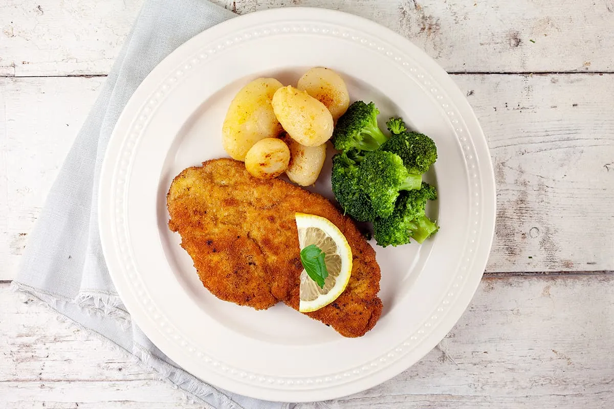 Zelfgemaakte kipschnitzel - heerlijk krokant gebakken