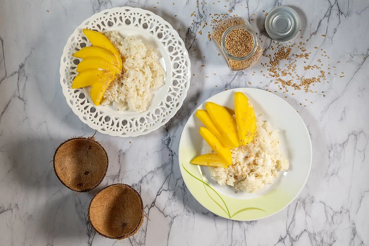 Mango sticky rice - romige zoete kokosrijst met mango