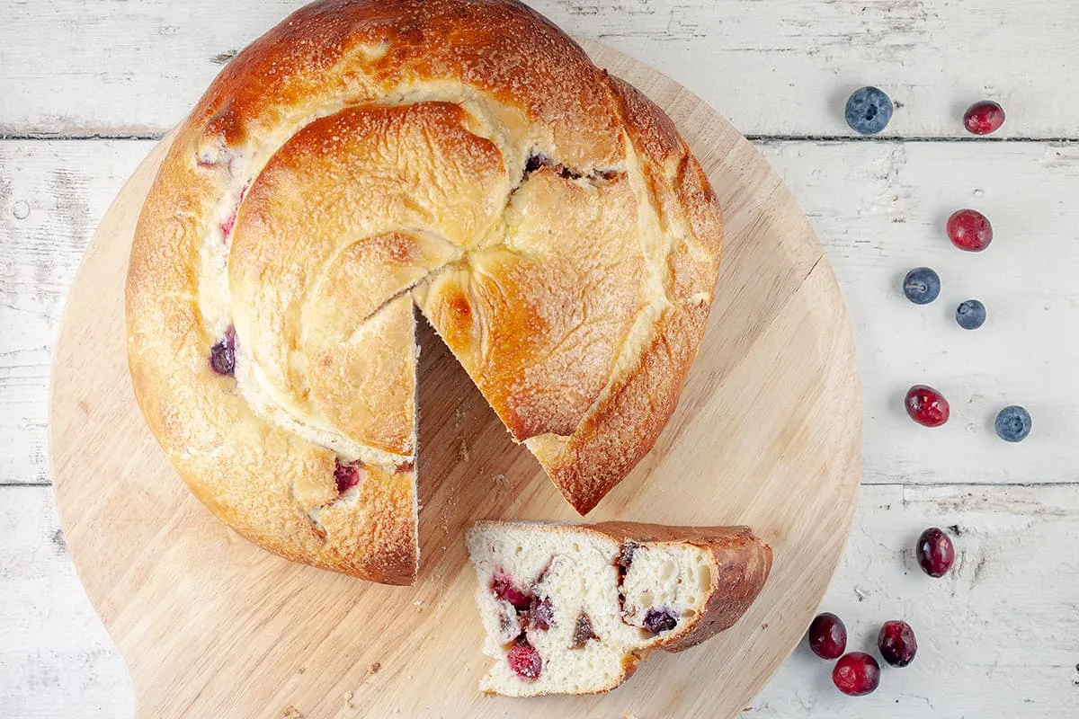 Brioche gevuld met fruit