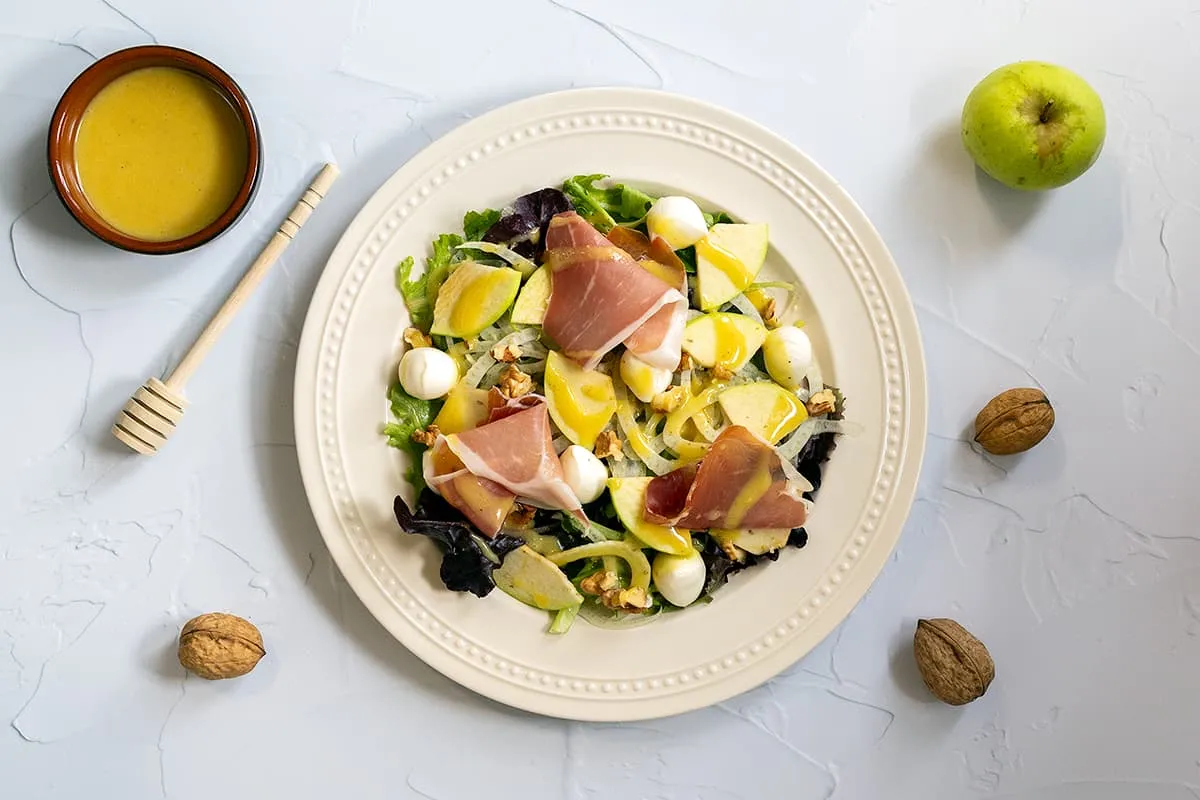 Venkelsalade met appel en ham