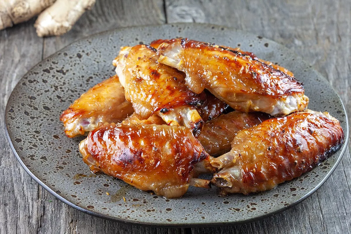 Kalkoenkluifjes met honing en knoflook