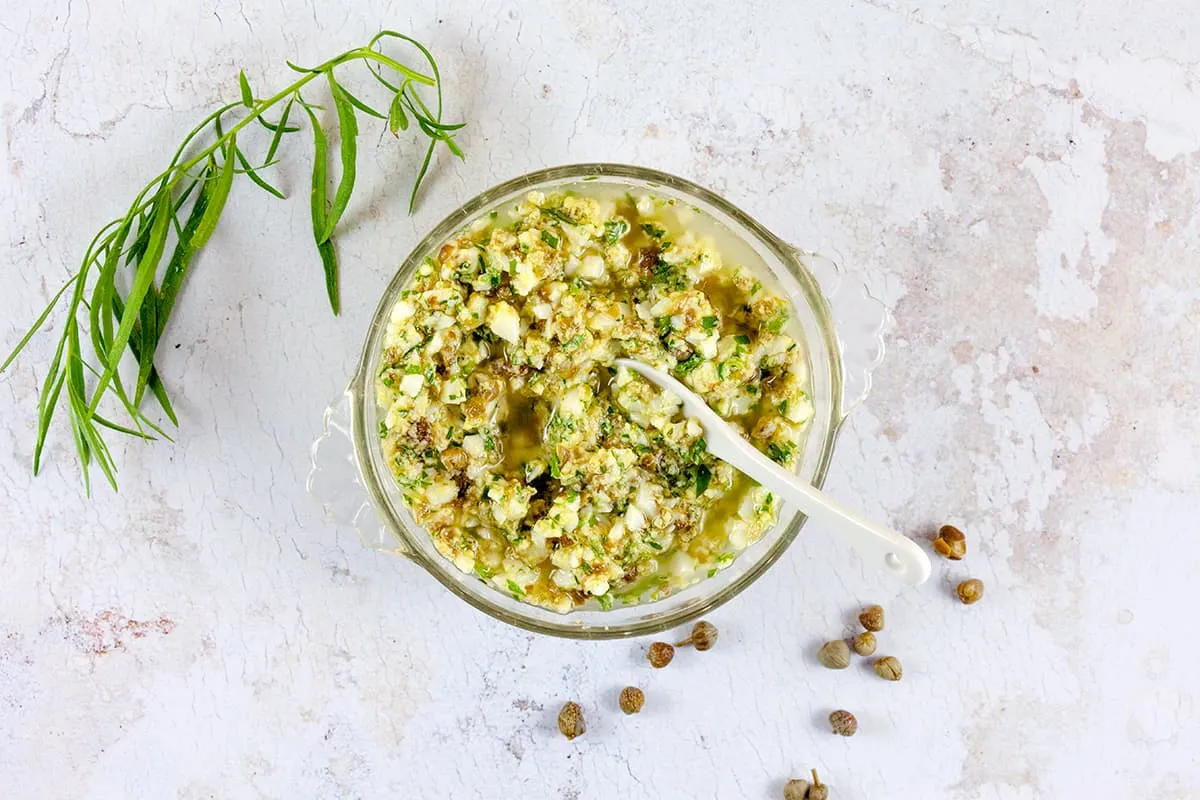 Gribiche saus (saus op basis van gekookt ei)