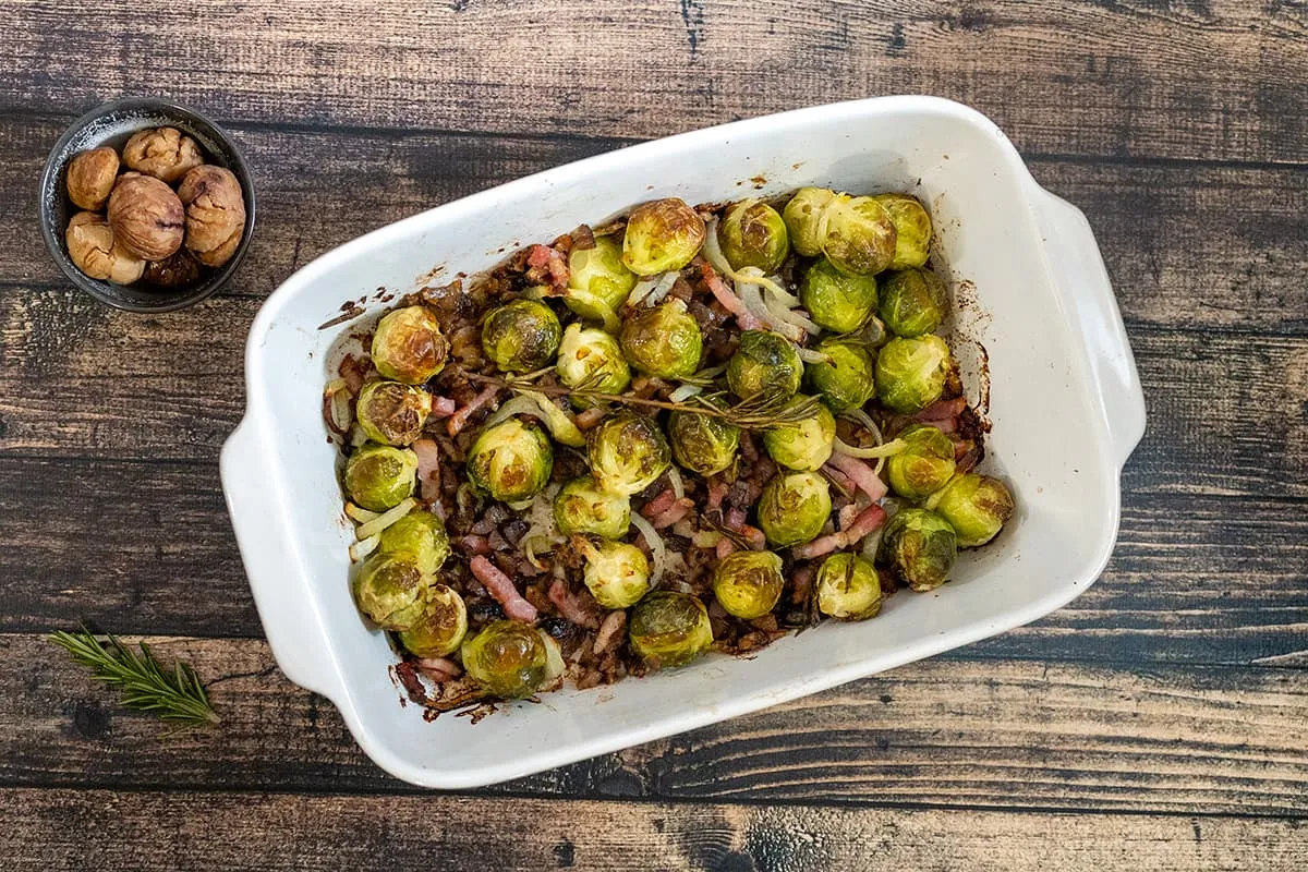 Spruitjes met kastanjes - en knapperige spekjes