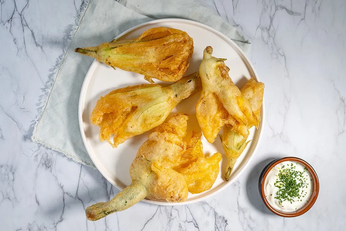 Tempura courgettebloemen