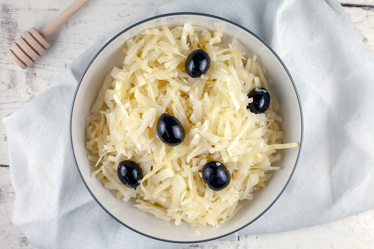 Griekse witte koolsalade - zoals bij de Griek