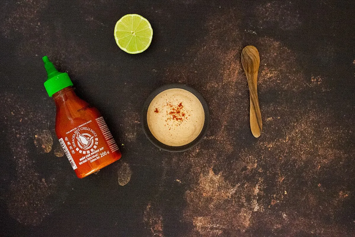 Zelf Sriracha mayonaise maken - makkelijk en lekker!