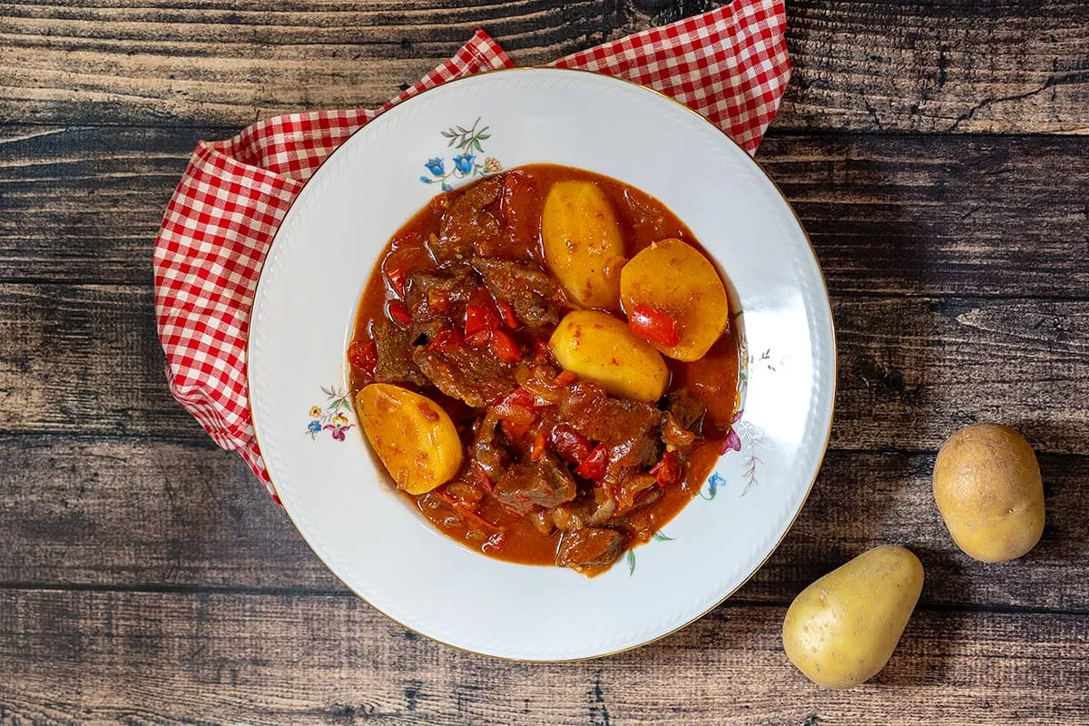 Goulash met rundvlees - kruidig stoofvlees