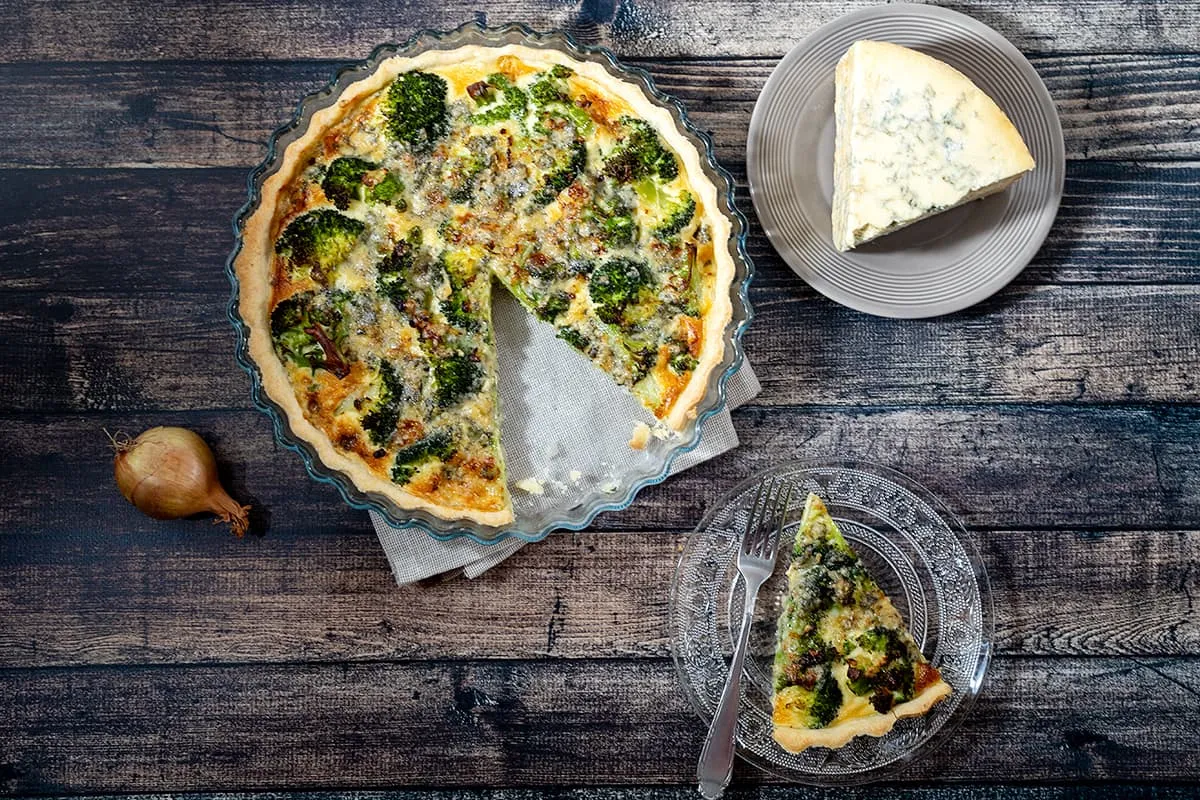 Quiche met broccoli en Stilton - een Britse klassieker