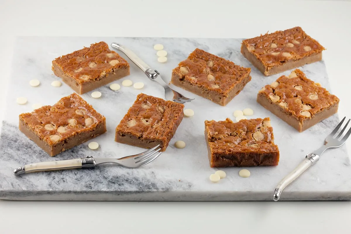 Espresso brownies met witte chocolade