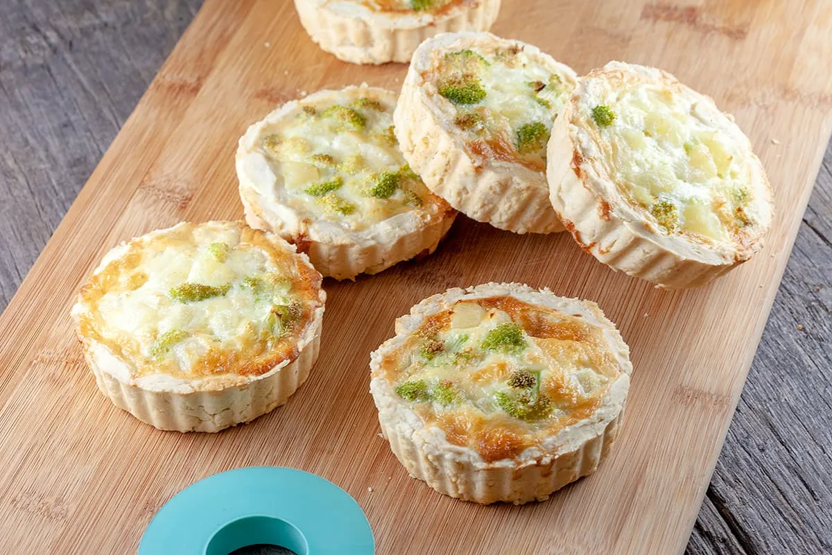 Mini quiches met ananas