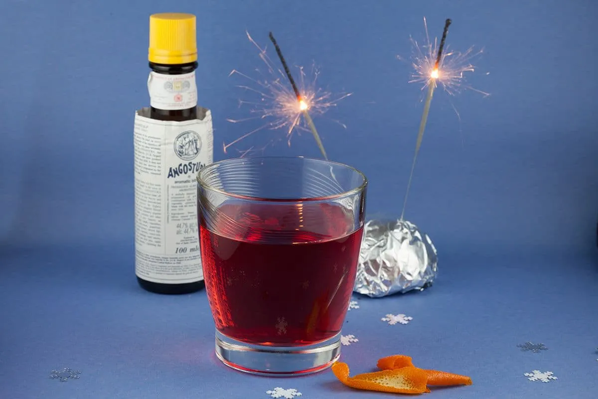 Rum en bitters cocktail
