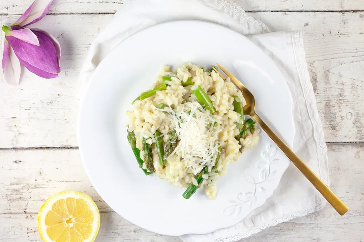 Risotto met groene asperges en citroen