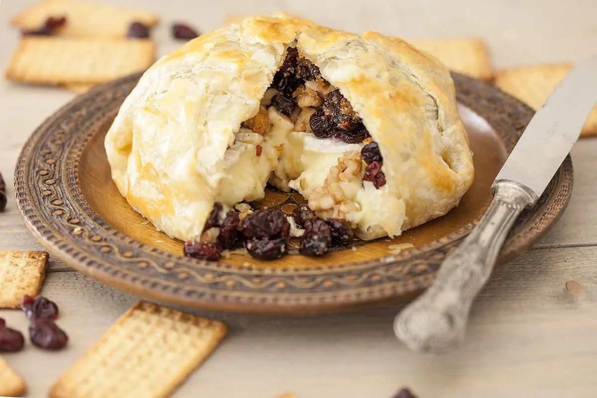 Camembert in bladerdeeg uit de oven