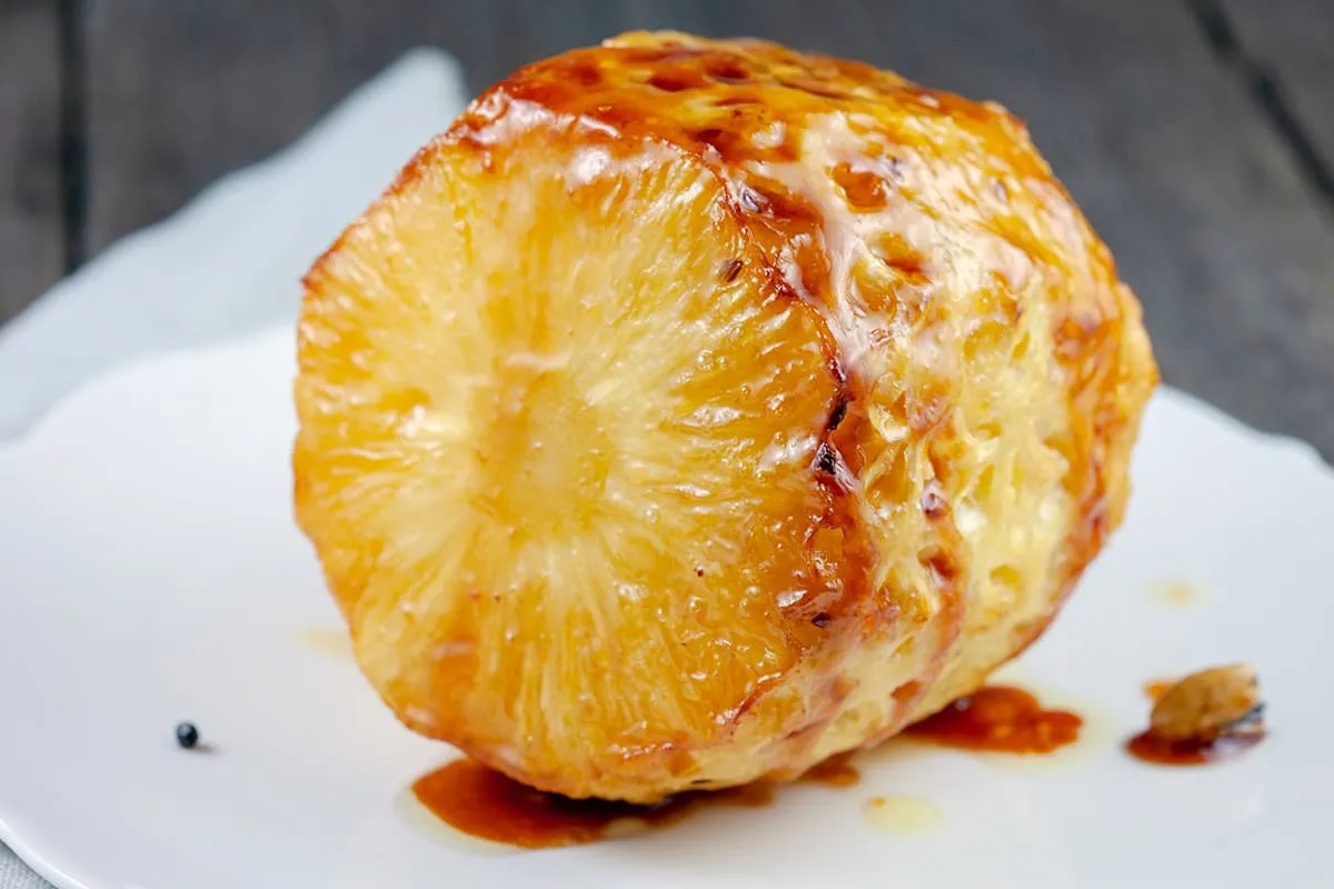 Kruidige ananas uit de oven