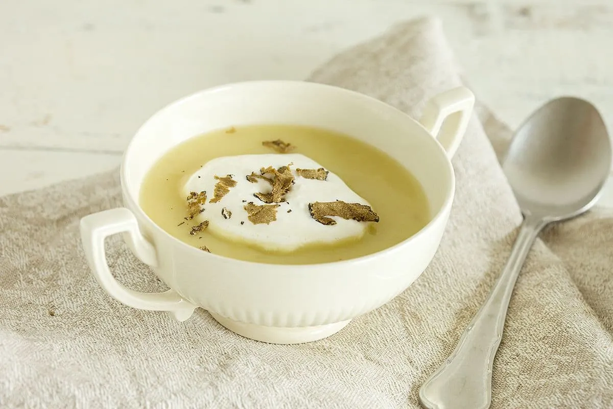 Aardappel-truffelsoep