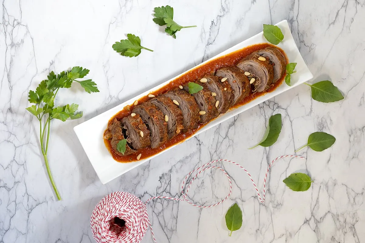 Braciole met tomatensaus - Italiaans rundvlees met kruiden