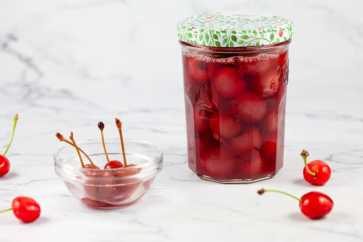 Maraschino kersen - zoete cocktail kersjes met steeltje