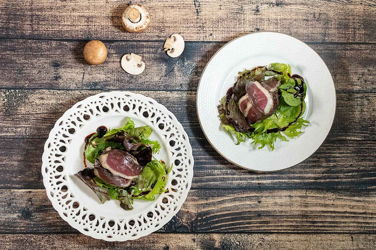 Gerookte eendenborst bonbon - gevuld met champignons