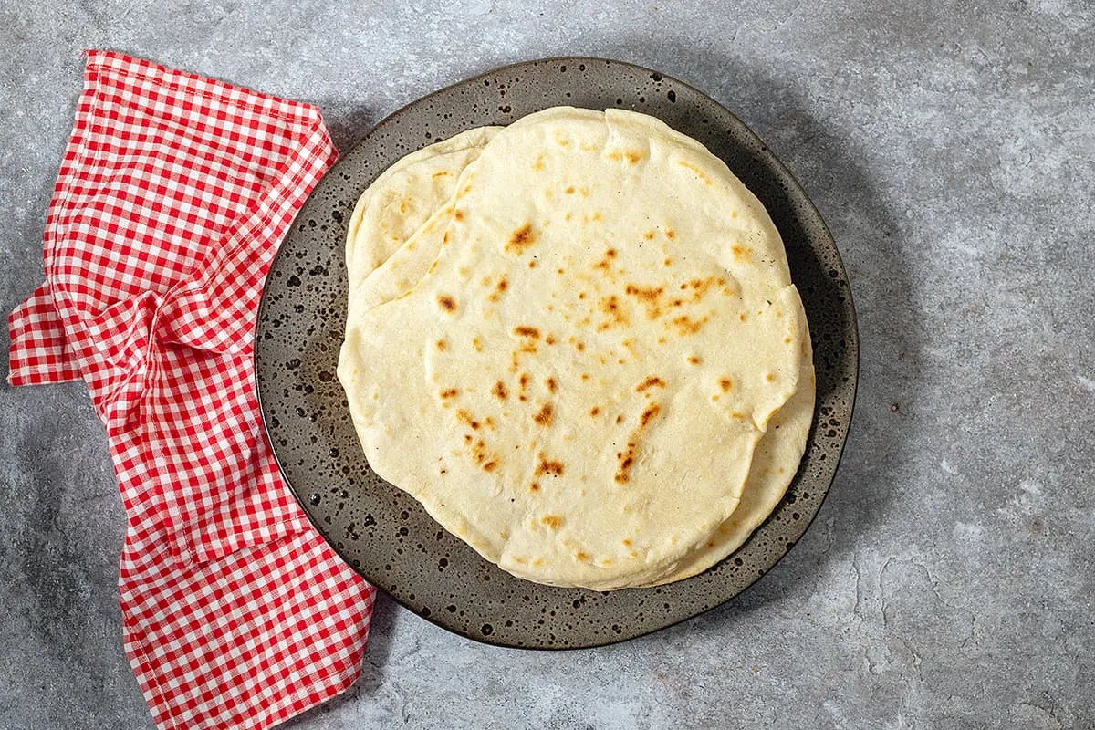 Zelf tortilla wraps maken - makkelijke zachte tortilla's