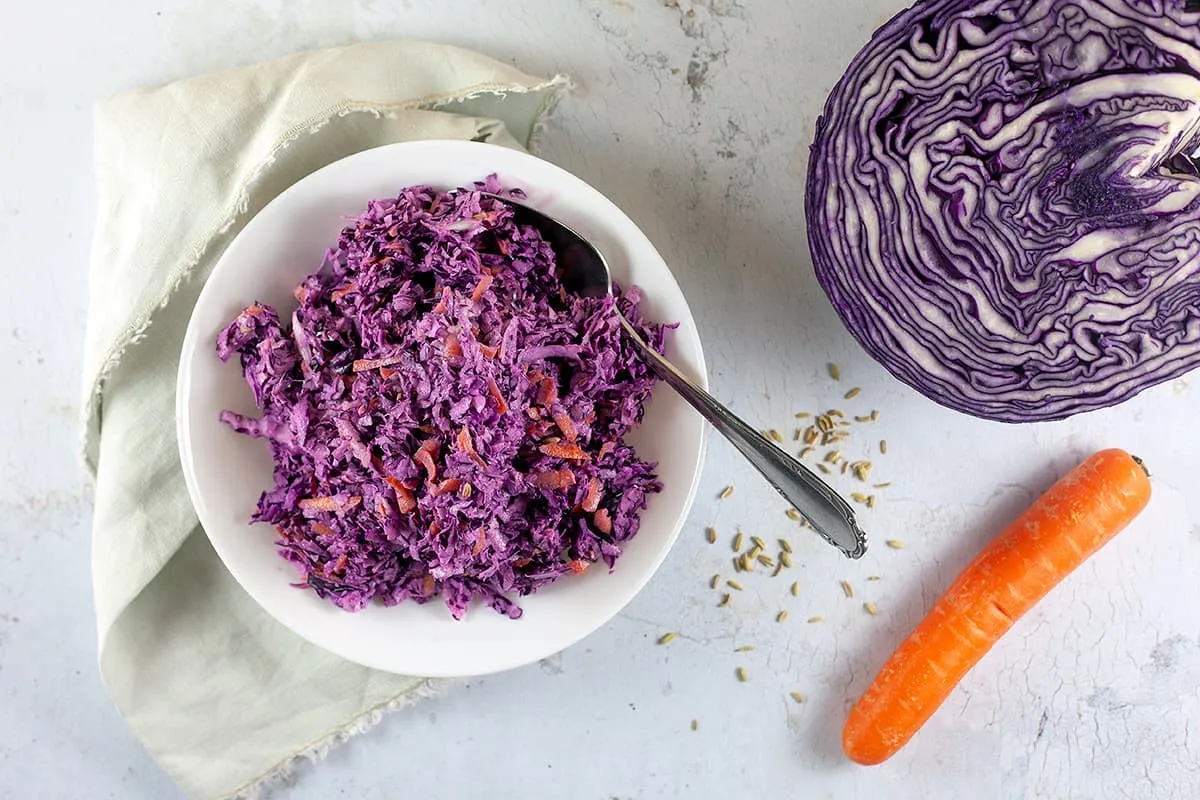 Rode coleslaw (rode koolsalade)