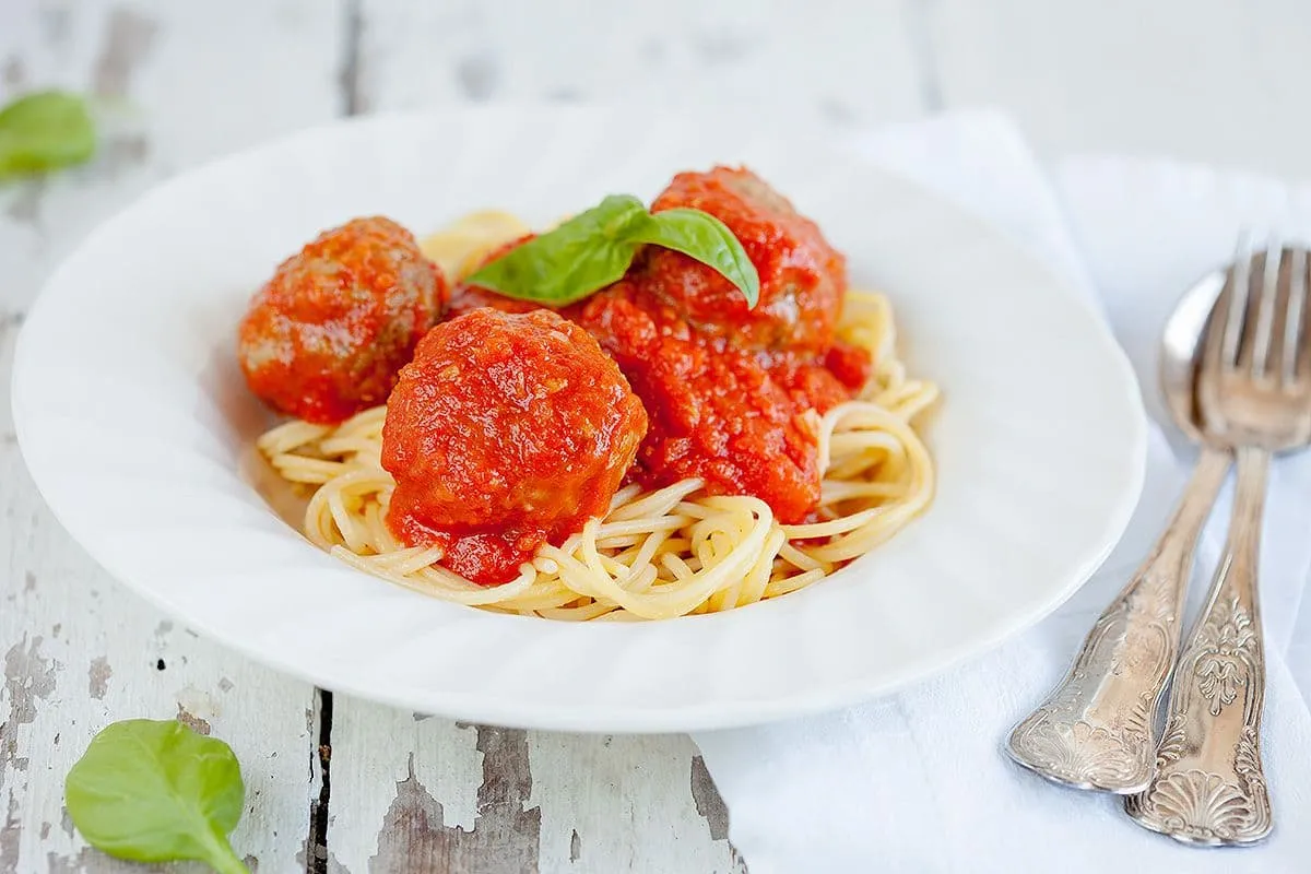 Gehaktballen gevuld met mozzarella