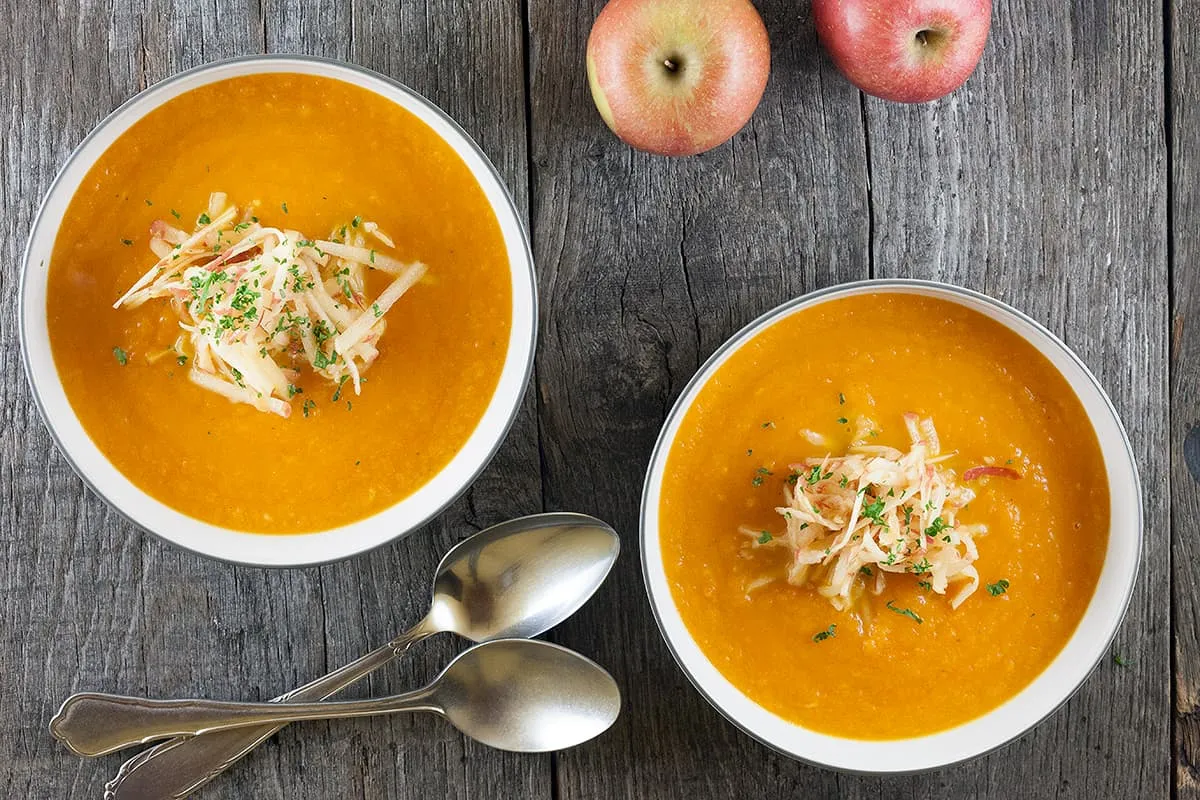 Wortelsoep met appel - extra lekker met verse gember