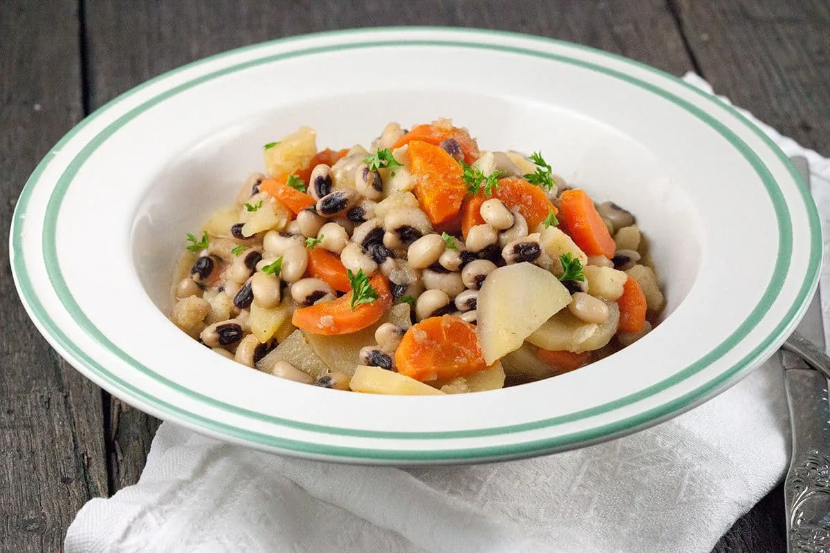 Vegetarische zwarte bonen stoofpot