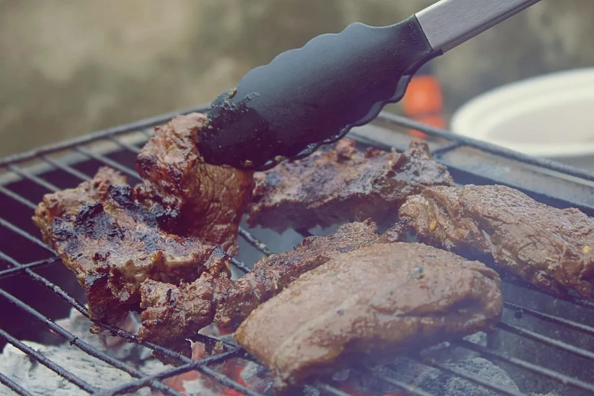Een barbecue organiseren voor een grote groep: zo pak je het aan!