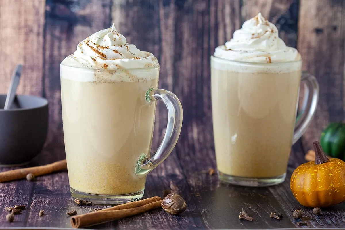 Pumpkin spice latte - maak 'm makkelijk zelf na