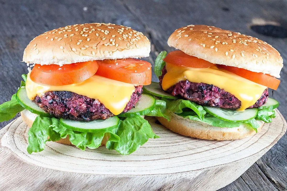 Geroosterde rode bietenburger (vegan)